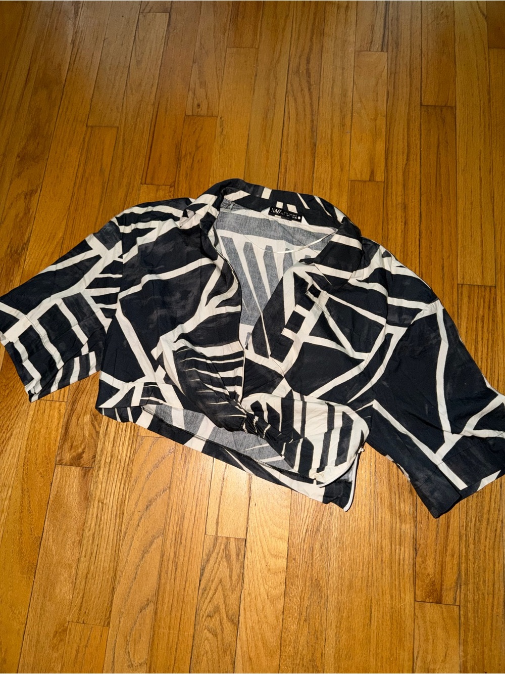 Zara Black and White Abstract Print Cropped Top